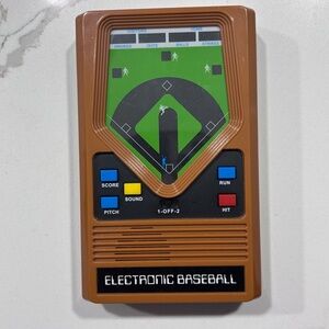 Mattel 2016 Retro Classic Electronic Baseball Game Brown Kids Handheld